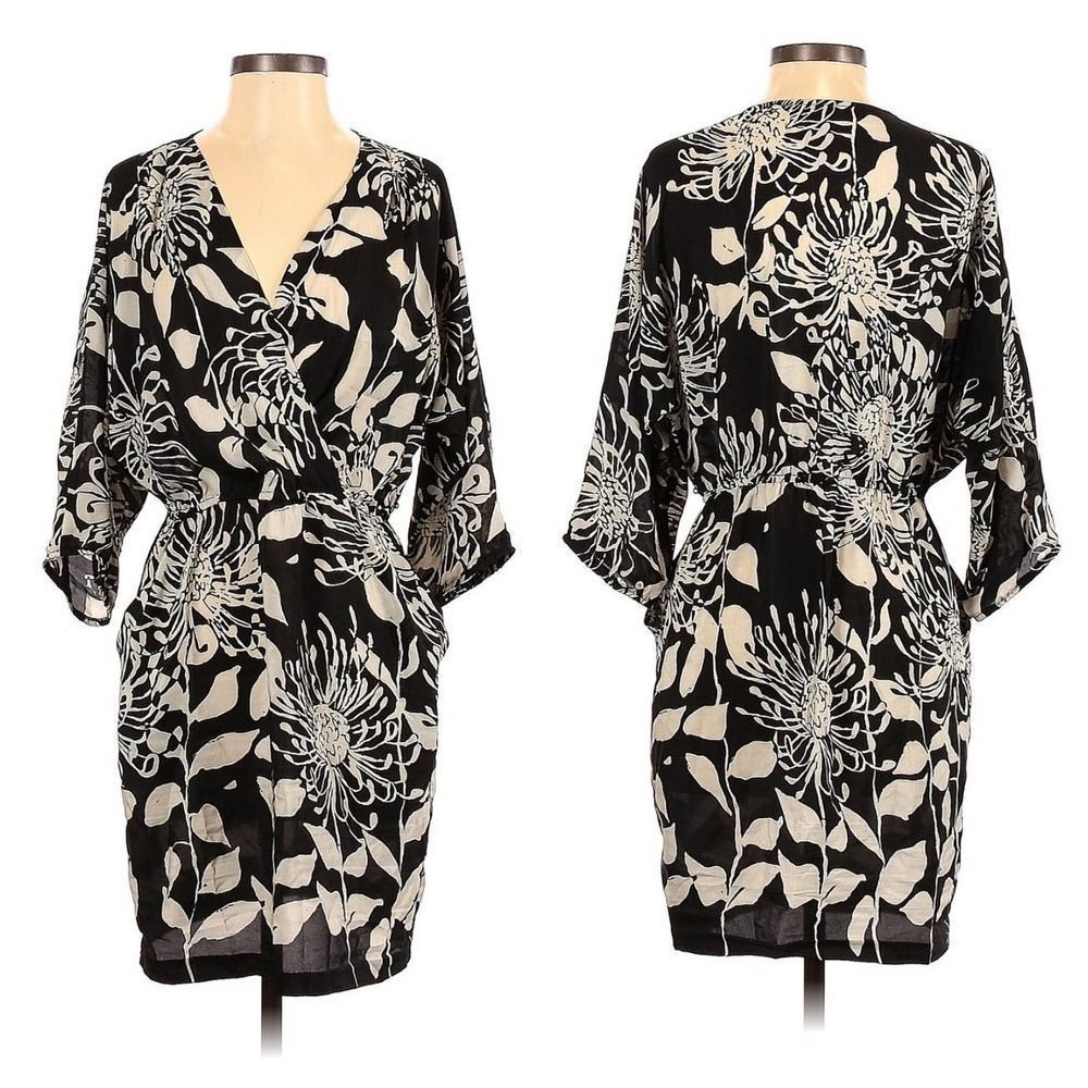 Bisou Bisou Black and White Floral Mini Dress Polyester